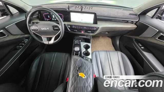 Kia K8 — Фото автомобиля 10