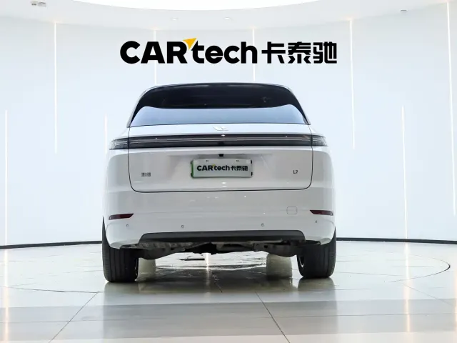 Li Auto L7 — Фото автомобиля 7