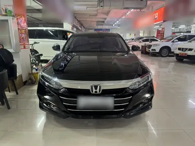 Honda Accord — Фото автомобиля 7