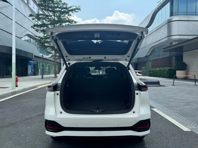 Changan CS75 Plus — Фото автомобиля 8