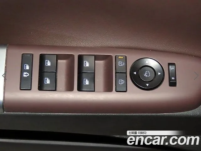 Hyundai Grandeur GN7 — Фото автомобиля 13