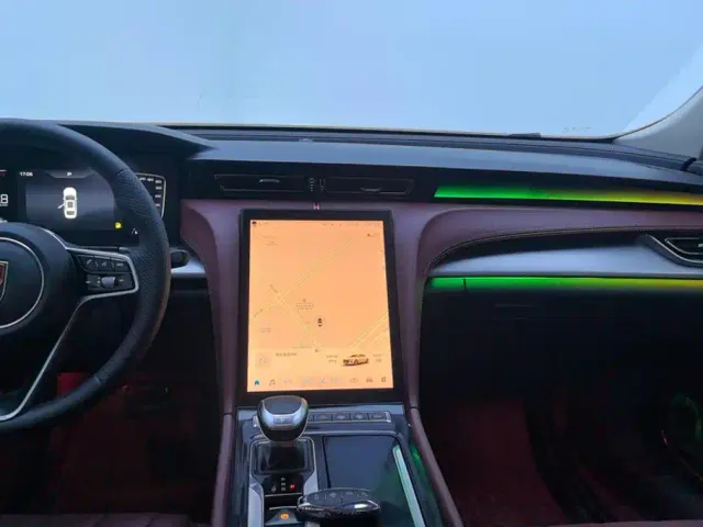 Hongqi H5 — Фото автомобиля 13