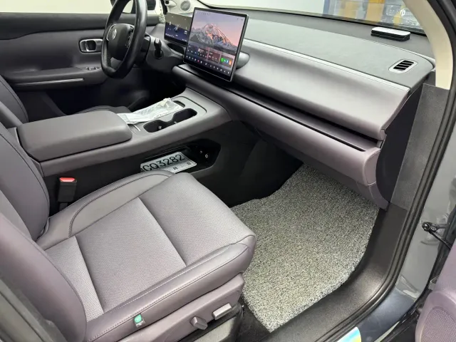 Leapmotor C10 — Фото автомобиля 10