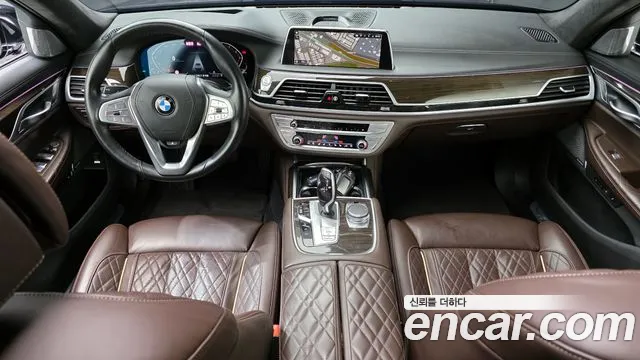 BMW 7-Series — Фото автомобиля 7