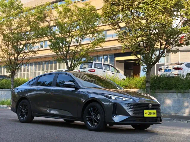 Changan Lamore — Фото автомобиля 3
