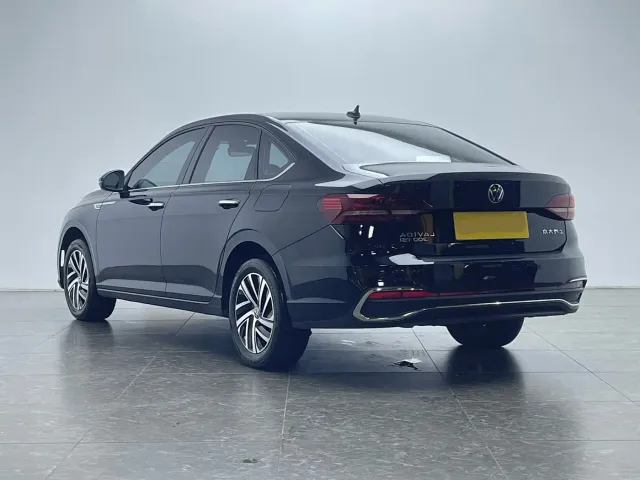 Volkswagen Lavida — Фото автомобиля 6