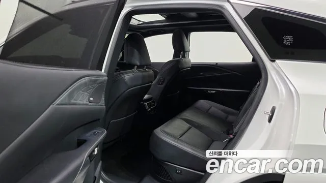 Lexus RX — Фото автомобиля 11