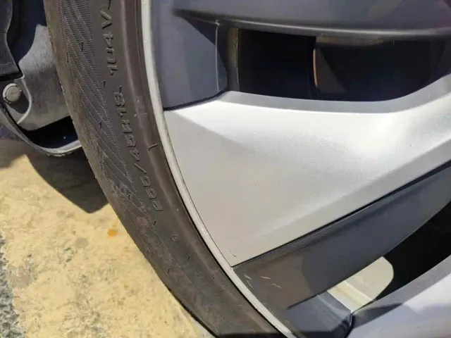 Tesla Model Y — Фото автомобиля 7