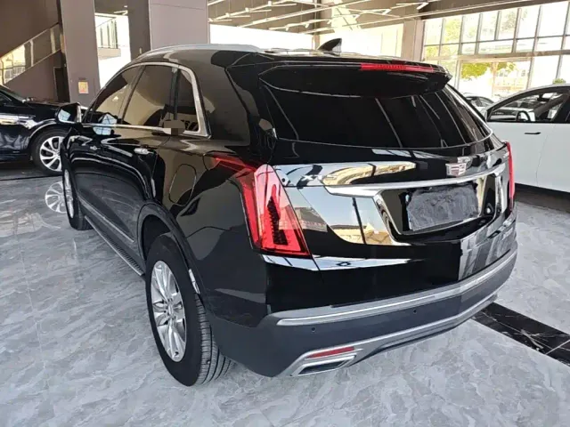 Cadillac XT5 — Фото автомобиля 4