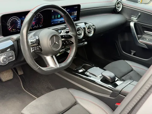 Mercedes-Benz A-Class — Фото автомобиля 5