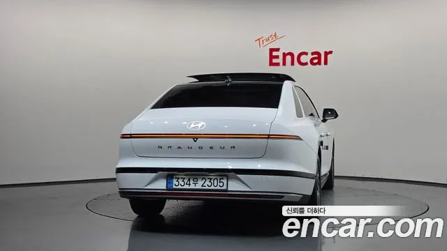 Hyundai Grandeur GN7 — Фото автомобиля 4