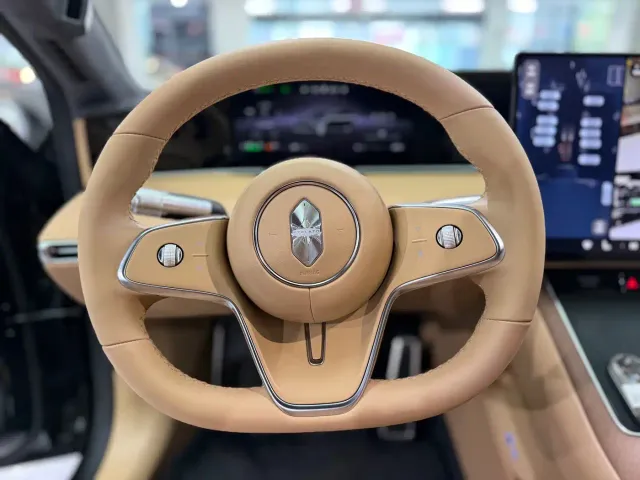 Stelato S9T — Фото автомобиля 7