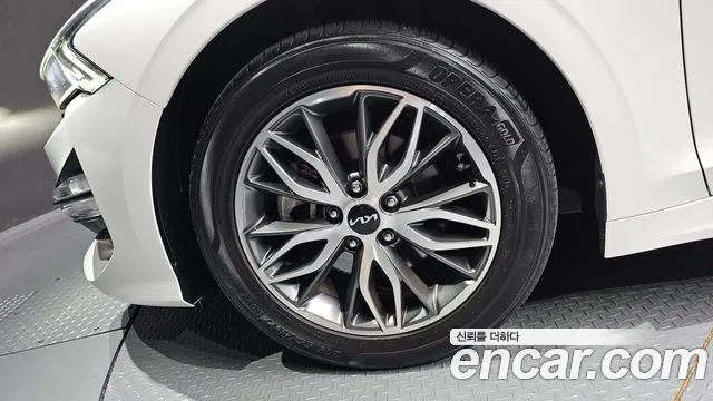 Kia K5 K5 3 поколение 2.0 LPI(Для проката) — Фото автомобиля 5