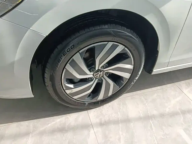 Volkswagen Bora — Фото автомобиля 22