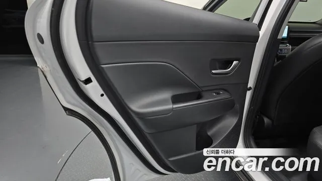 Hyundai Kona Kona (SX2) Бензин 1.6 турбо 2WD — Фото автомобиля 24