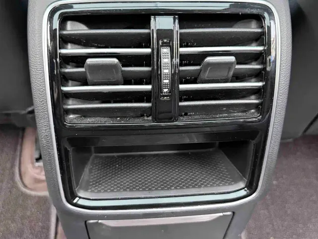 Volkswagen Magotan — Фото автомобиля 8