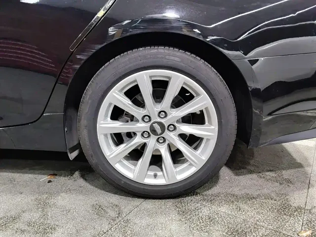Cadillac CT5 — Фото автомобиля 16