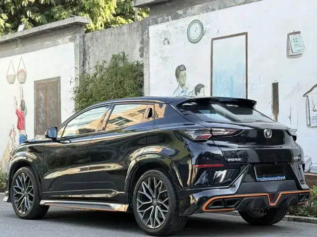 Changan UNI-T — Фото автомобиля 9