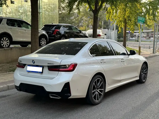 BMW 3 Series — Фото автомобиля 25
