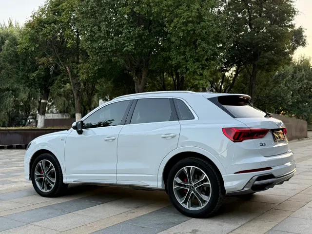 Audi Q3 — Фото автомобиля 7