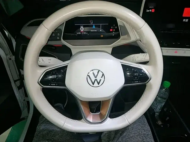 Volkswagen ID.3 — Фото автомобиля 10