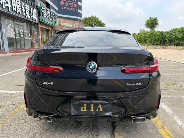 BMW X4 — Фото автомобиля 8