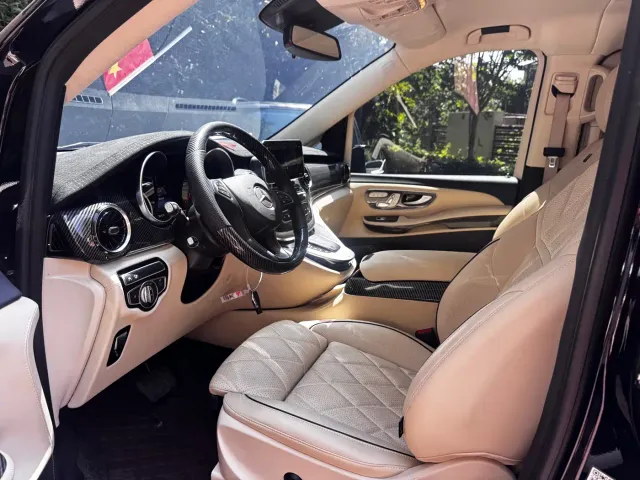 Mercedes-Benz V-Class — Фото автомобиля 8