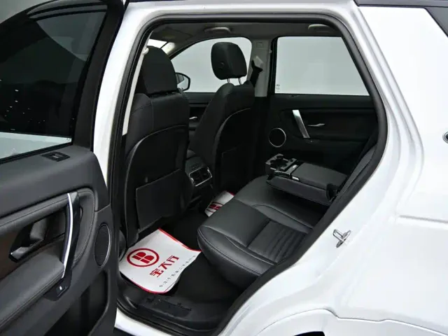 Land Rover Discovery Sport — Фото автомобиля 13