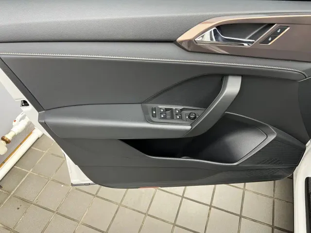 Volkswagen Tharu — Фото автомобиля 16
