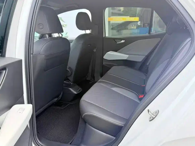 Volkswagen ID.3 — Фото автомобиля 5