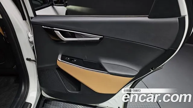 Kia EV6 — Фото автомобиля 21