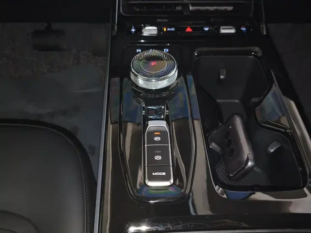 Wuling Starlight — Фото автомобиля 13