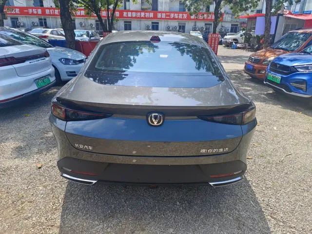 Changan Lamore — Фото автомобиля 15