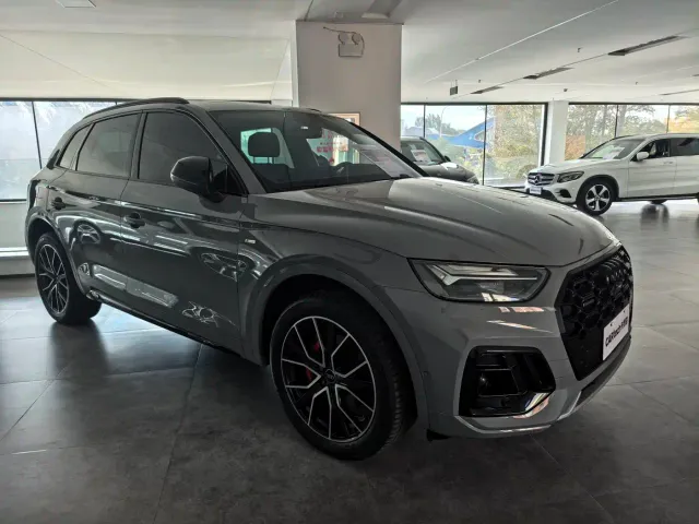 Audi Q5L — Фото автомобиля 3