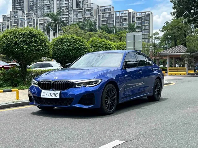 Фотография автомобиля — BMW 3 Series