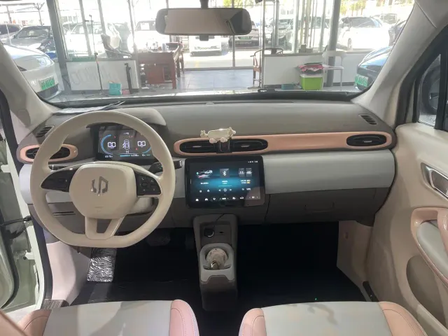 Leapmotor T03 — Фото автомобиля 6