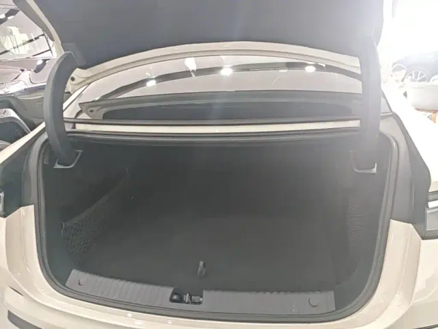 BYD Seal 07 DM-i — Фото автомобиля 18