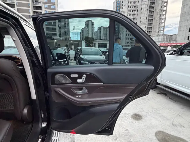 Mercedes-Benz GLE-Class — Фото автомобиля 16