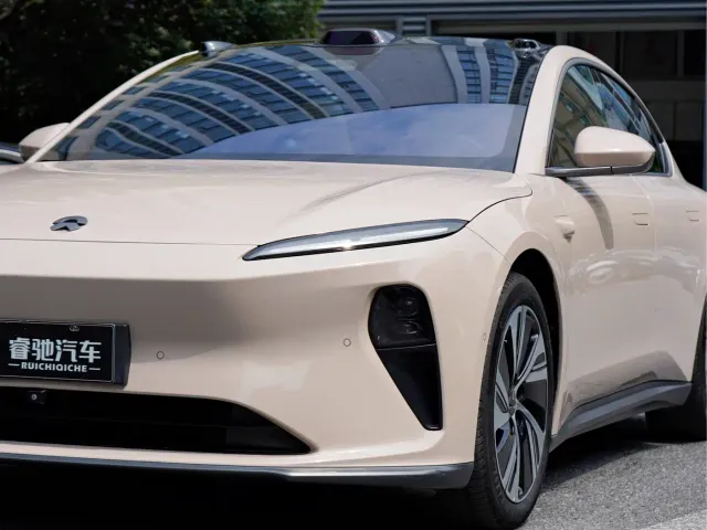 Nio ET5 — Фото автомобиля 7