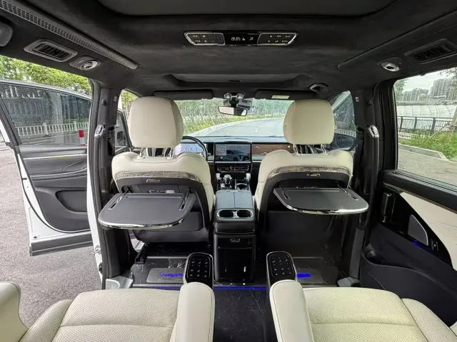 GAC Trumpchi M8 — Фото автомобиля 6