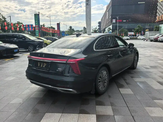 Hongqi H5 — Фото автомобиля 14