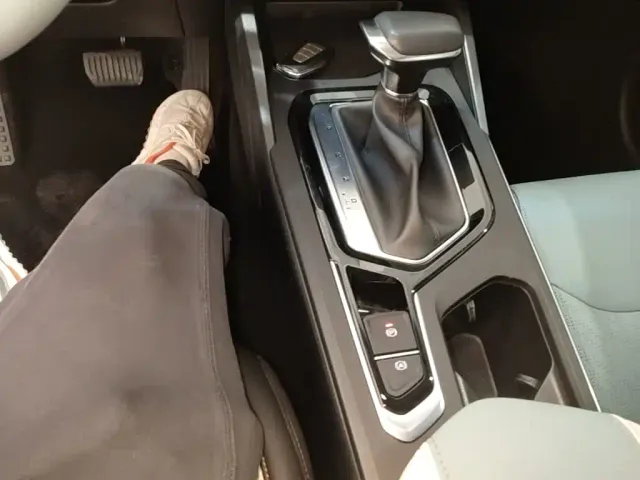 Geely Emgrand S — Фото автомобиля 13