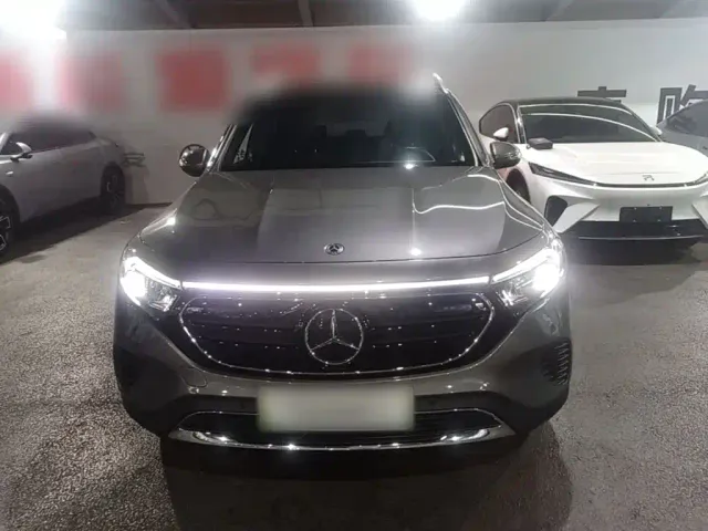 Mercedes-Benz EQB — Фото автомобиля 2