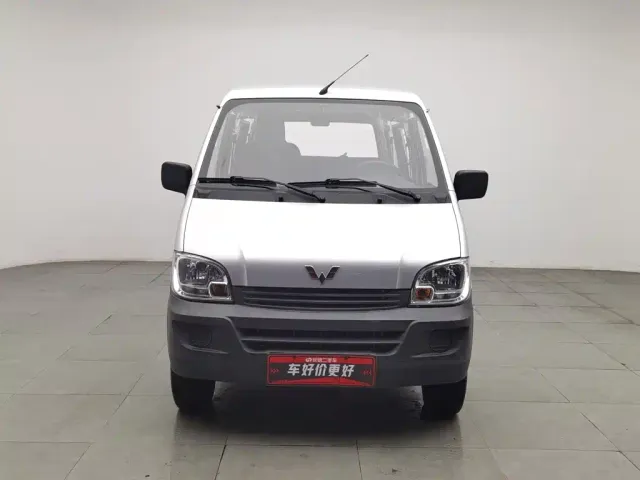 Wuling Motors Wuling Zhiguang 2023 1.5L Utility 5/7-seater — Фото автомобиля 3