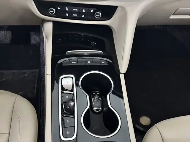 Buick Regal — Фото автомобиля 13