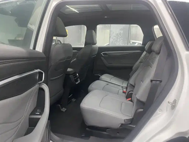 Geely Haoyue L — Фото автомобиля 7