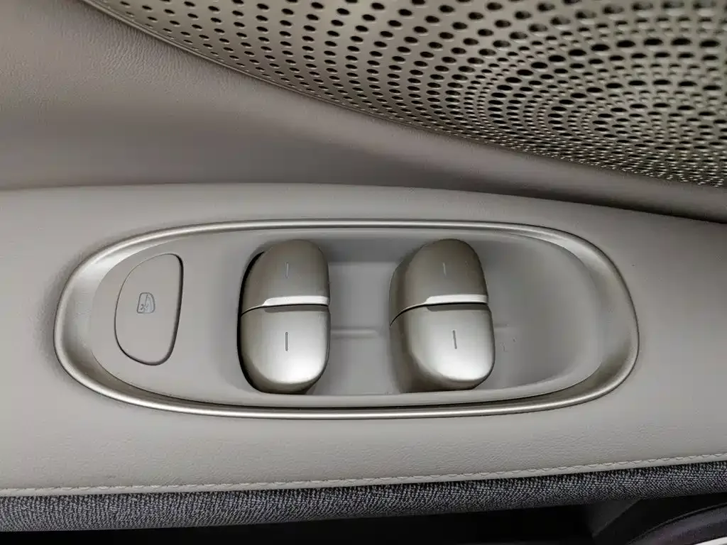 IM Motors IM LS6 2025 Gecko Smart Drive Edition — Фото автомобиля 9