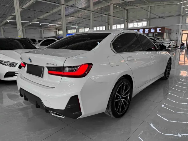 BMW 3 Series — Фото автомобиля 4
