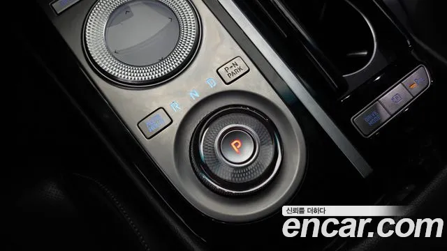 Genesis G80 Бензин 2.5 турбо 2WD — Фото автомобиля 2
