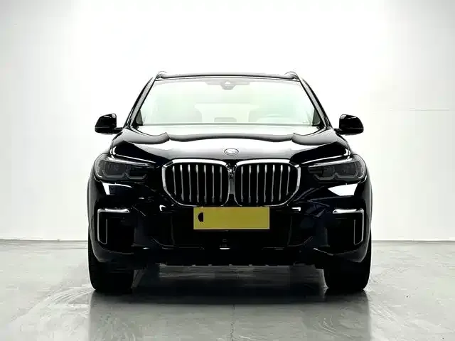 BMW X5 — Фото автомобиля 2